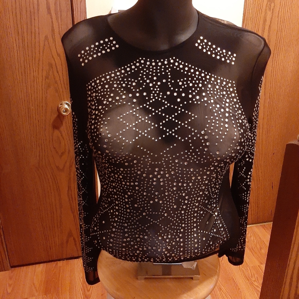See threw shirt